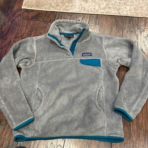 Gently used Patagonia Re-Tool Snap-T Fleece Pullover grey with teal trim. size S